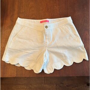 Lilly Pulitzer Women's 5 Inch Buttercup Scallop Hem Short size 4